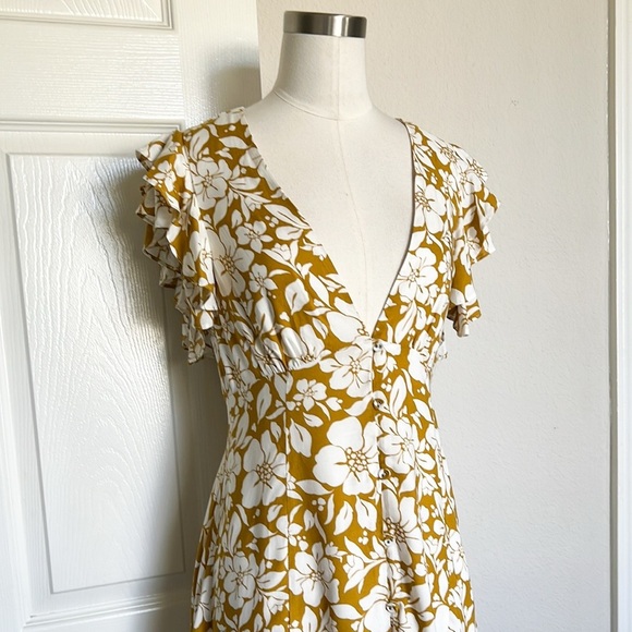 Tularosa Marshall Dress in Marigold Floral Mini Small V-neck Button Down - Picture 6 of 12